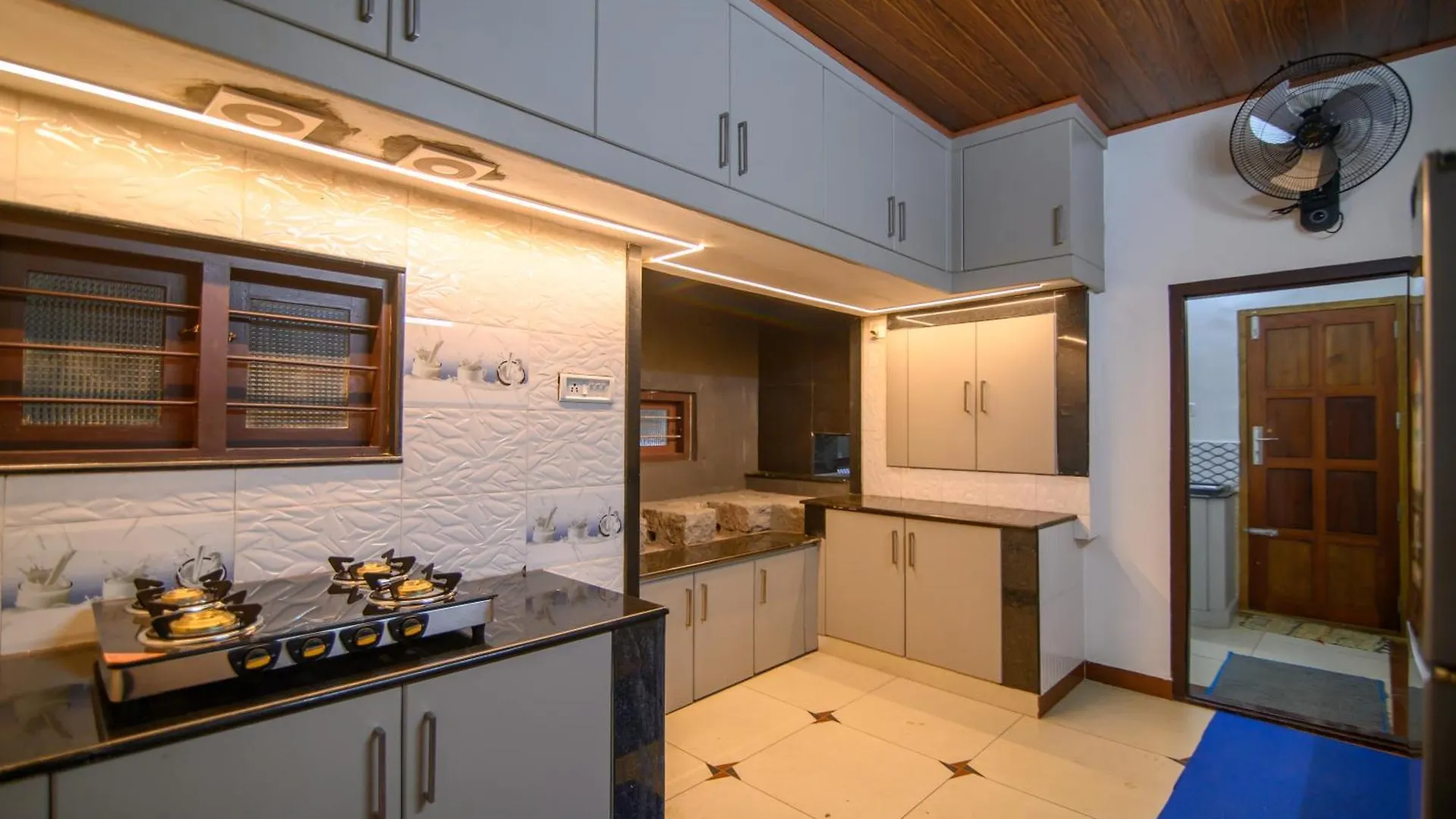 Thomaskuttys Farmhouse Homestay Ranni