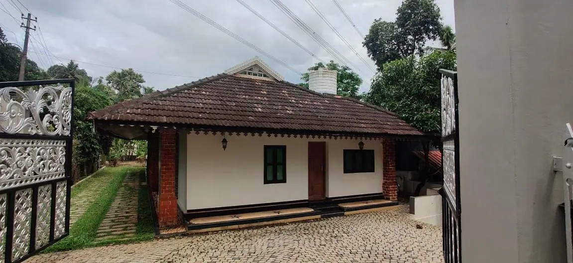 Thomaskuttys Farmhouse Homestay Ranni