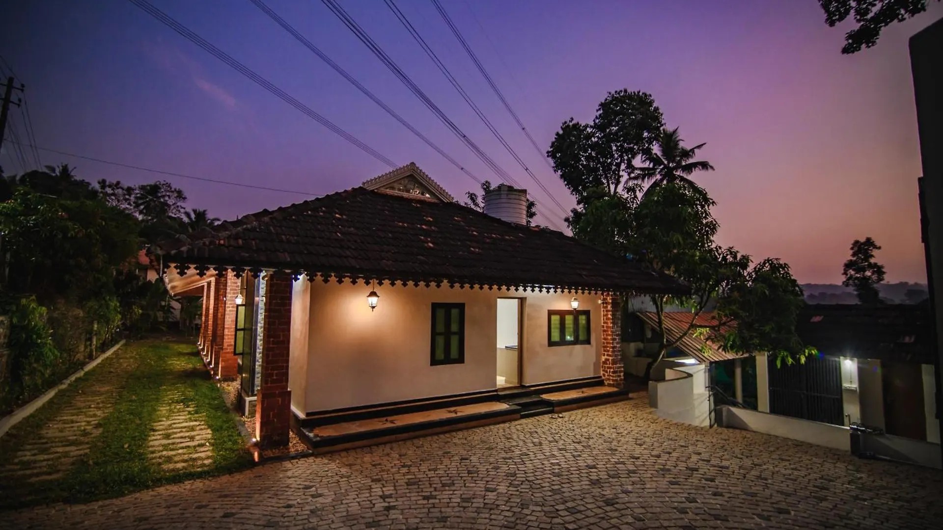 Thomaskuttys Farmhouse Homestay Ranni